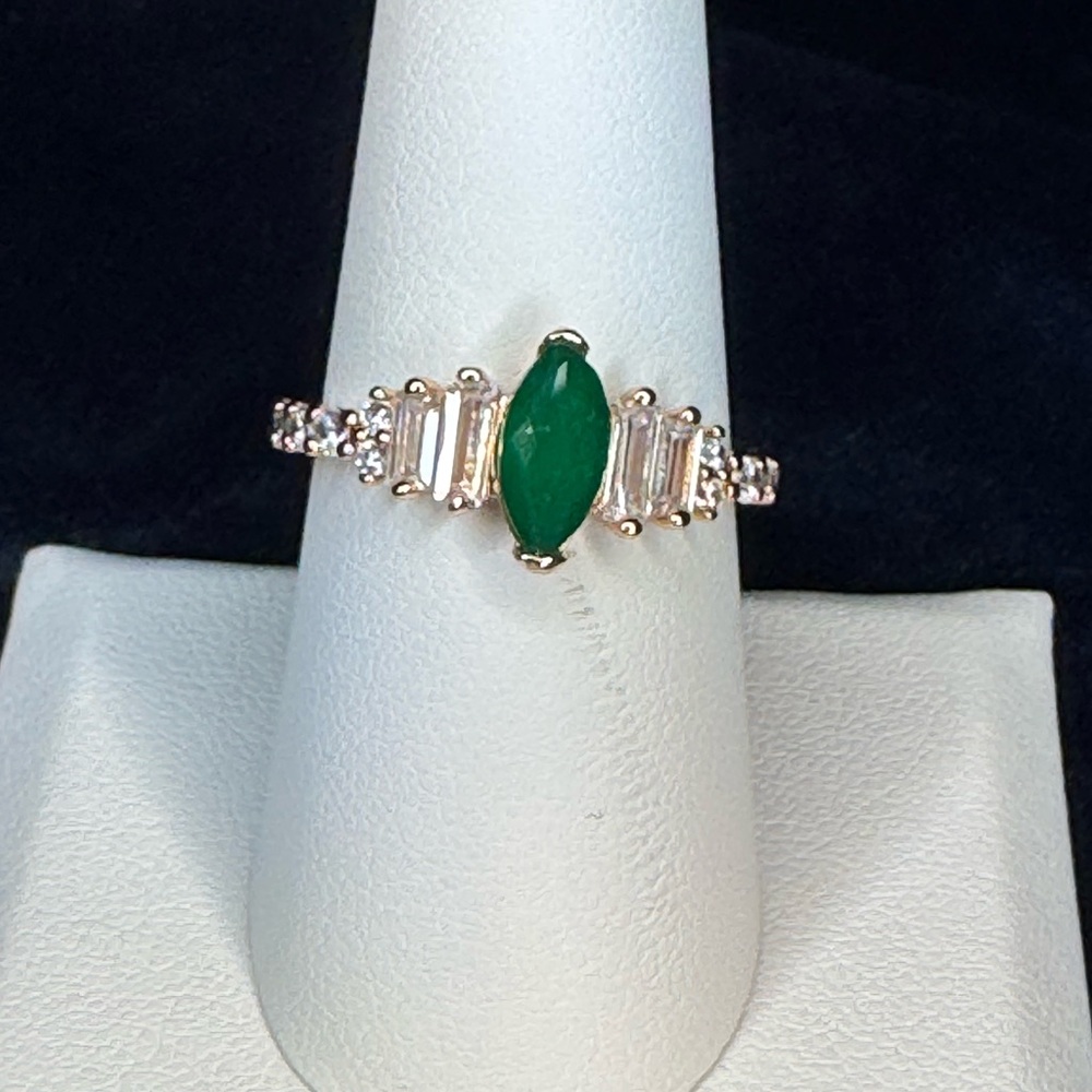 BP May 2025 Birthday Emerald Fused with Genuine Quartz Rose Gold sz 8 Ring